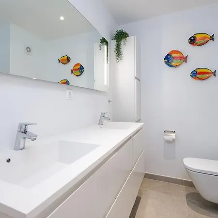 Apartment 119-magnificent Beach Front Apartment,
